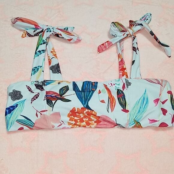 SHEIN Other - Shein swim top size medium